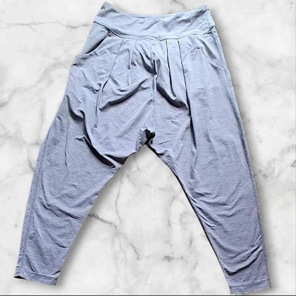 Lululemon Size 6 Happy Hatha Heathered Fossil